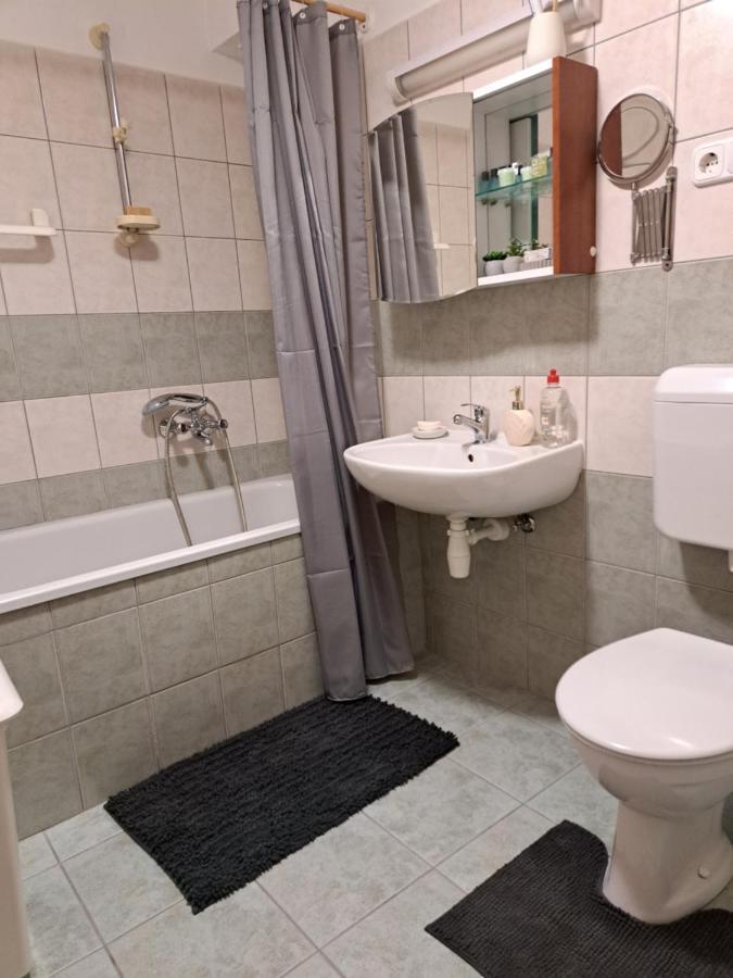 Rozsa Apartman Keszthely Exterior photo